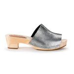 The Sak Ella Clog Sandal - Leather - Dark Silver