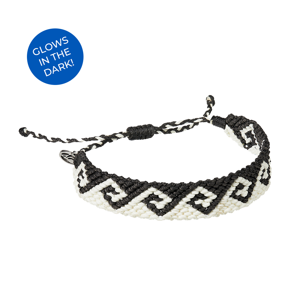 4ocean Glow-in-the-Dark Deep Sea Wave Bracelet