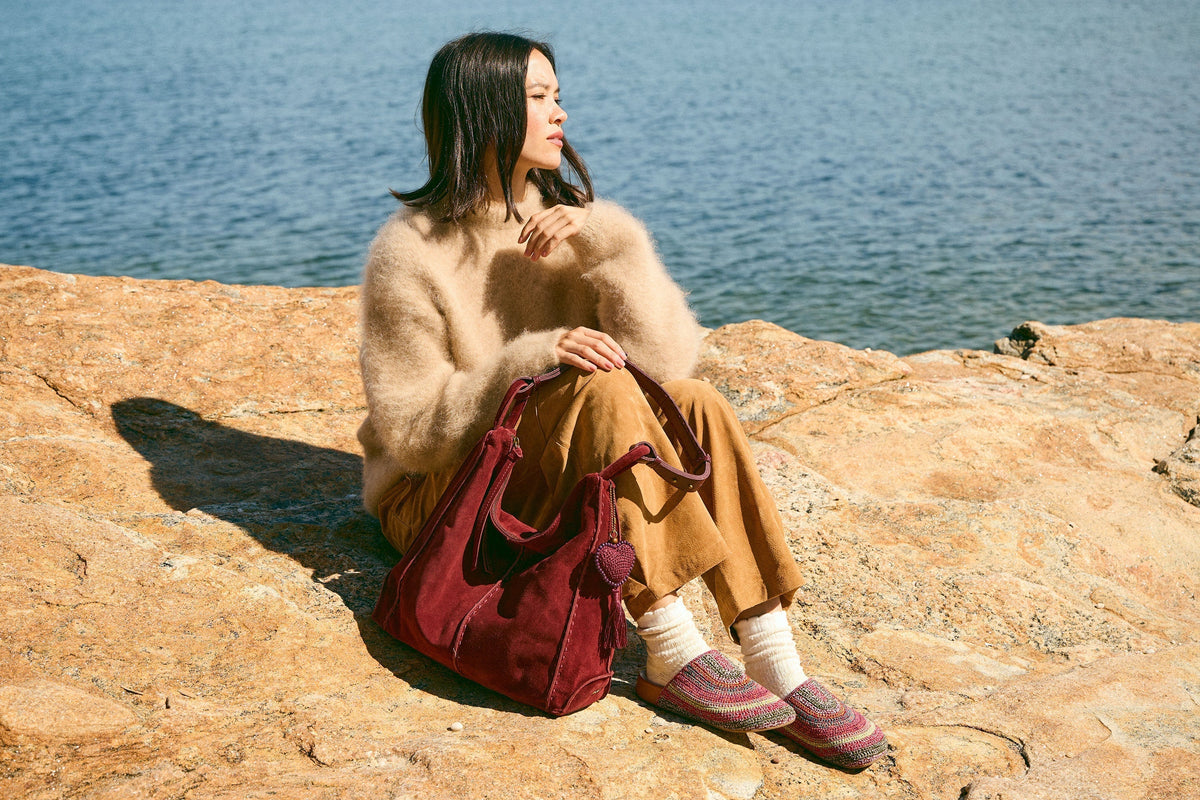 The Fall Style Guide: Rich Textures, Timeless Bags, and the Colors Defining the Season