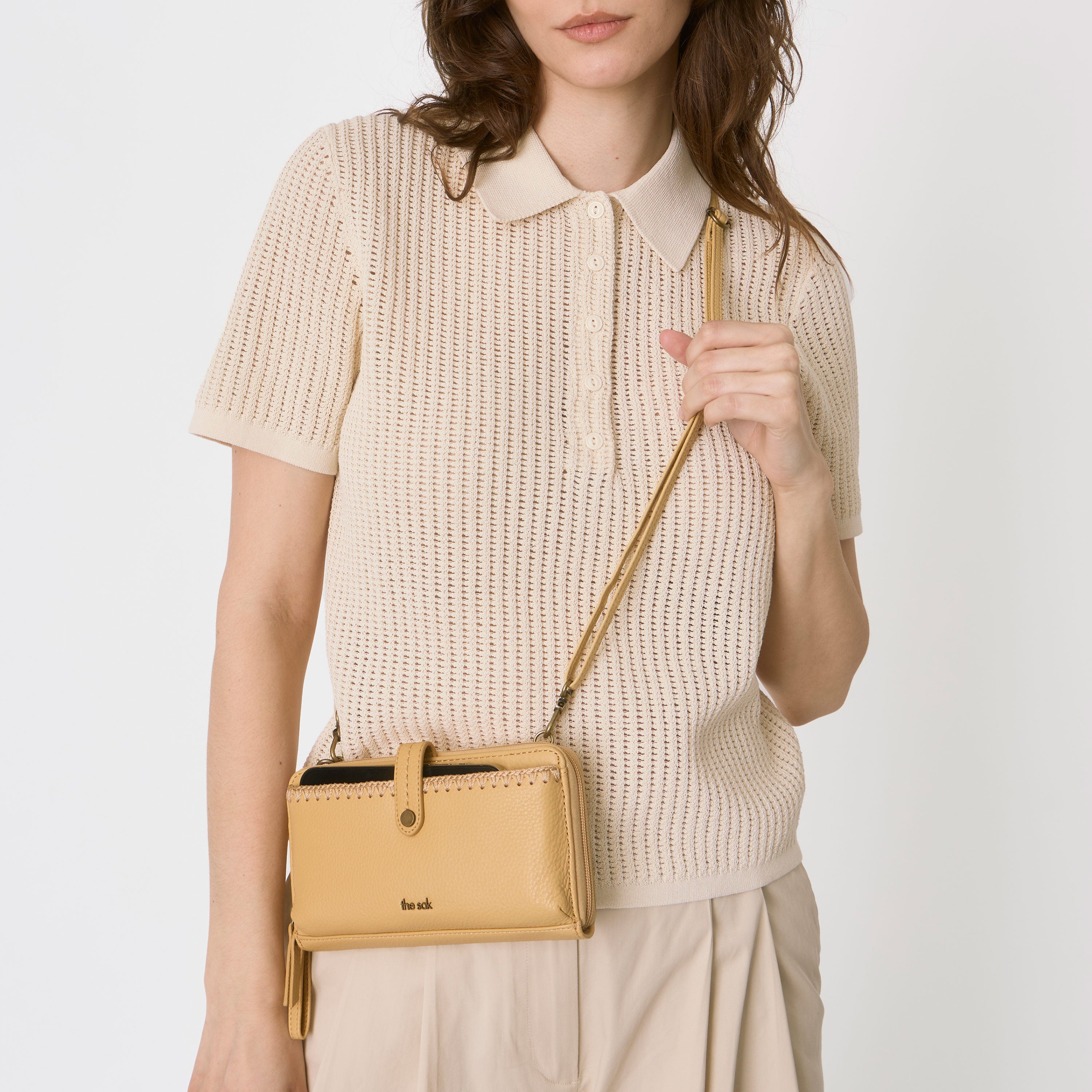 The Sak Iris Smartphone Wallet - Leather - Buttercup Crochet