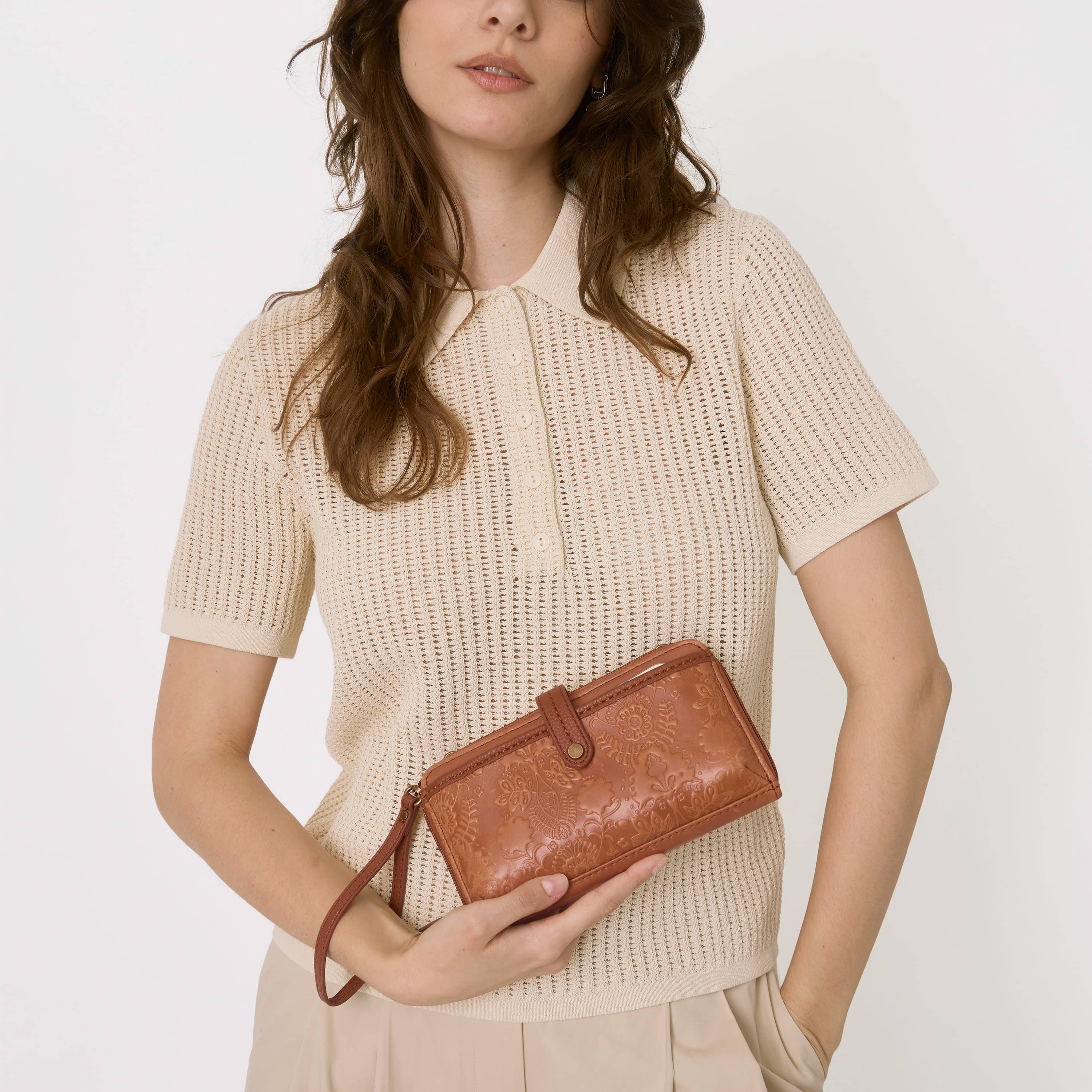 The Sak Iris Smartphone Wallet - Leather - Tobacco Floral Embossed