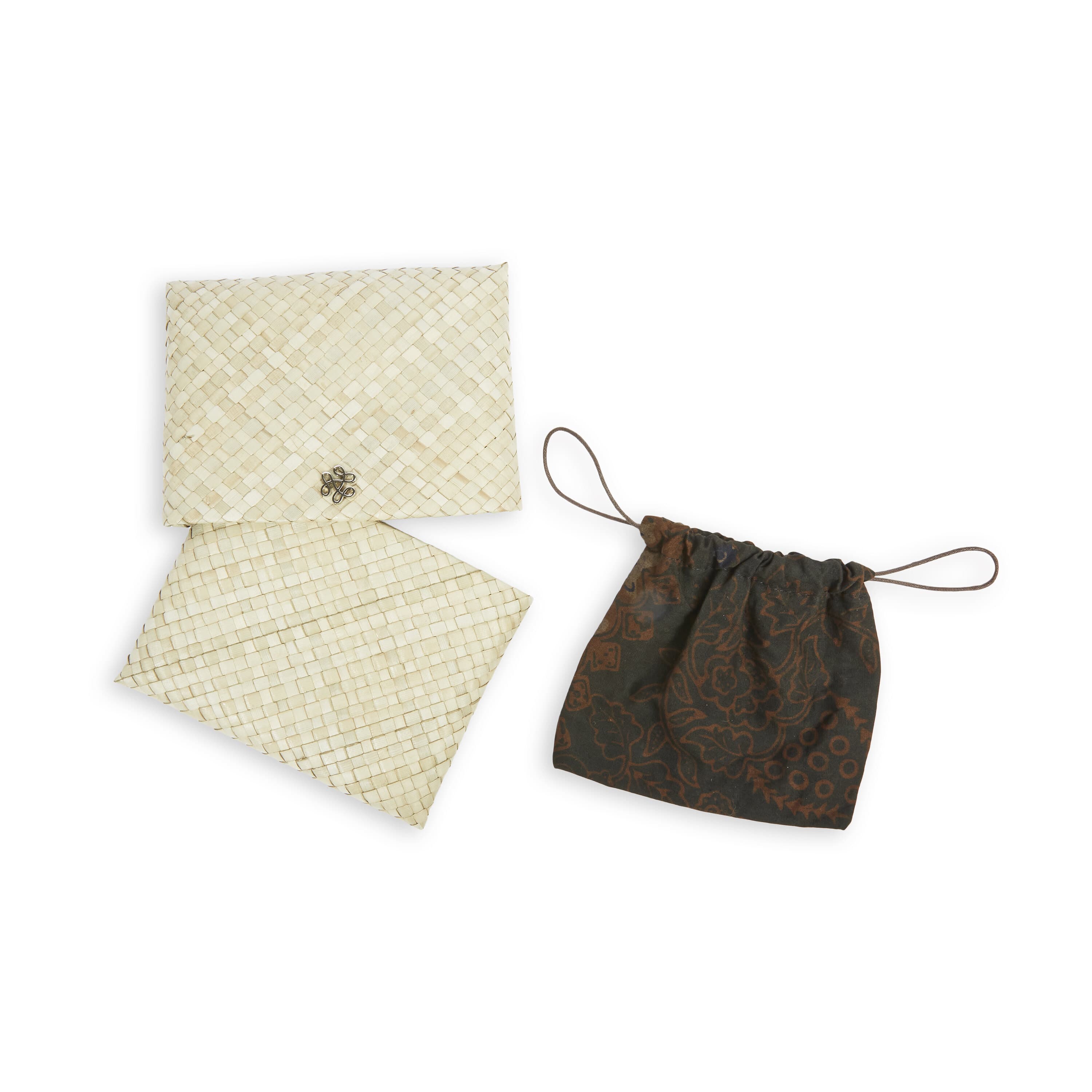 The Sak Finch Bangle - Hand Crochet - Natural