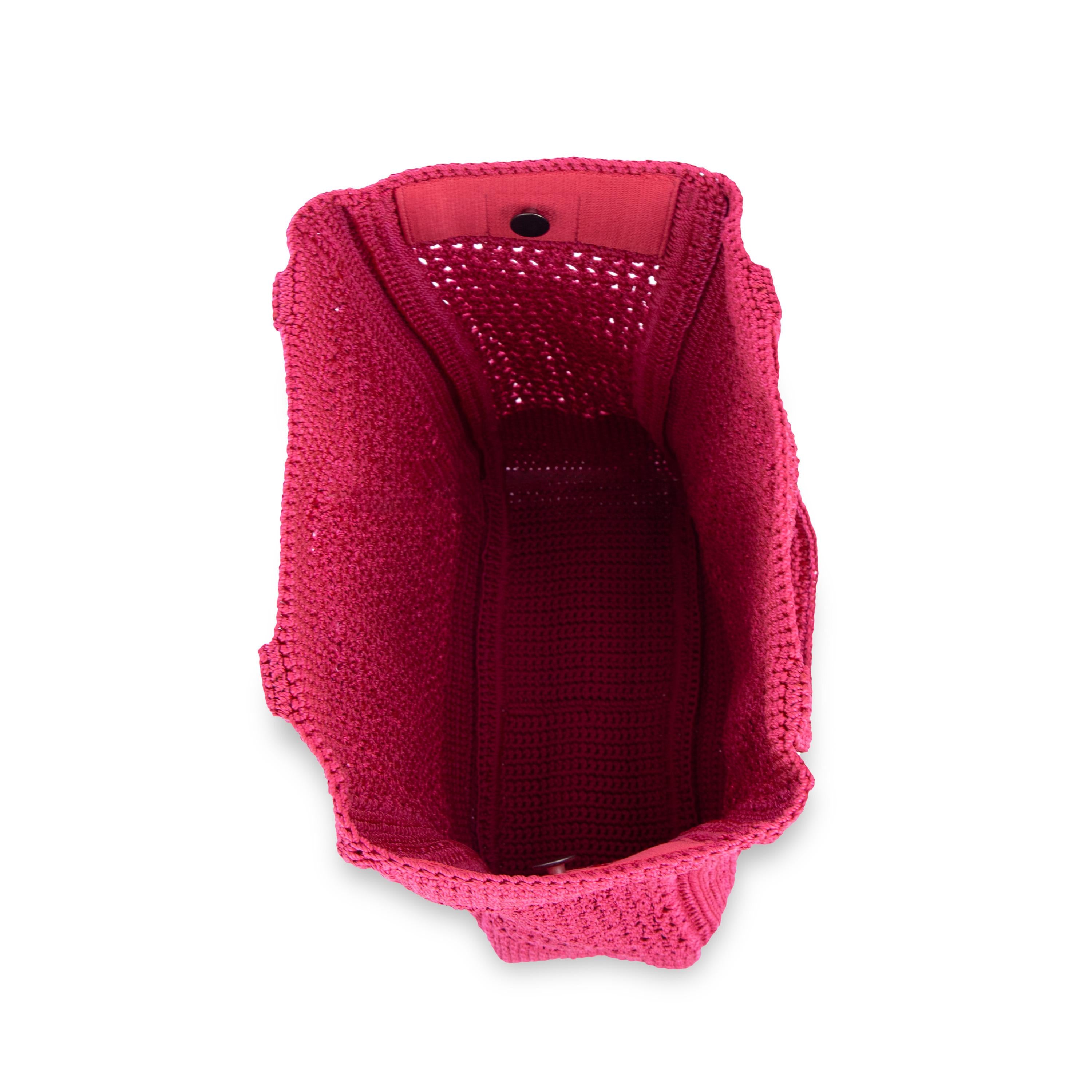The Sak Lanie Market Tote - Hand Crochet - Magenta Flower