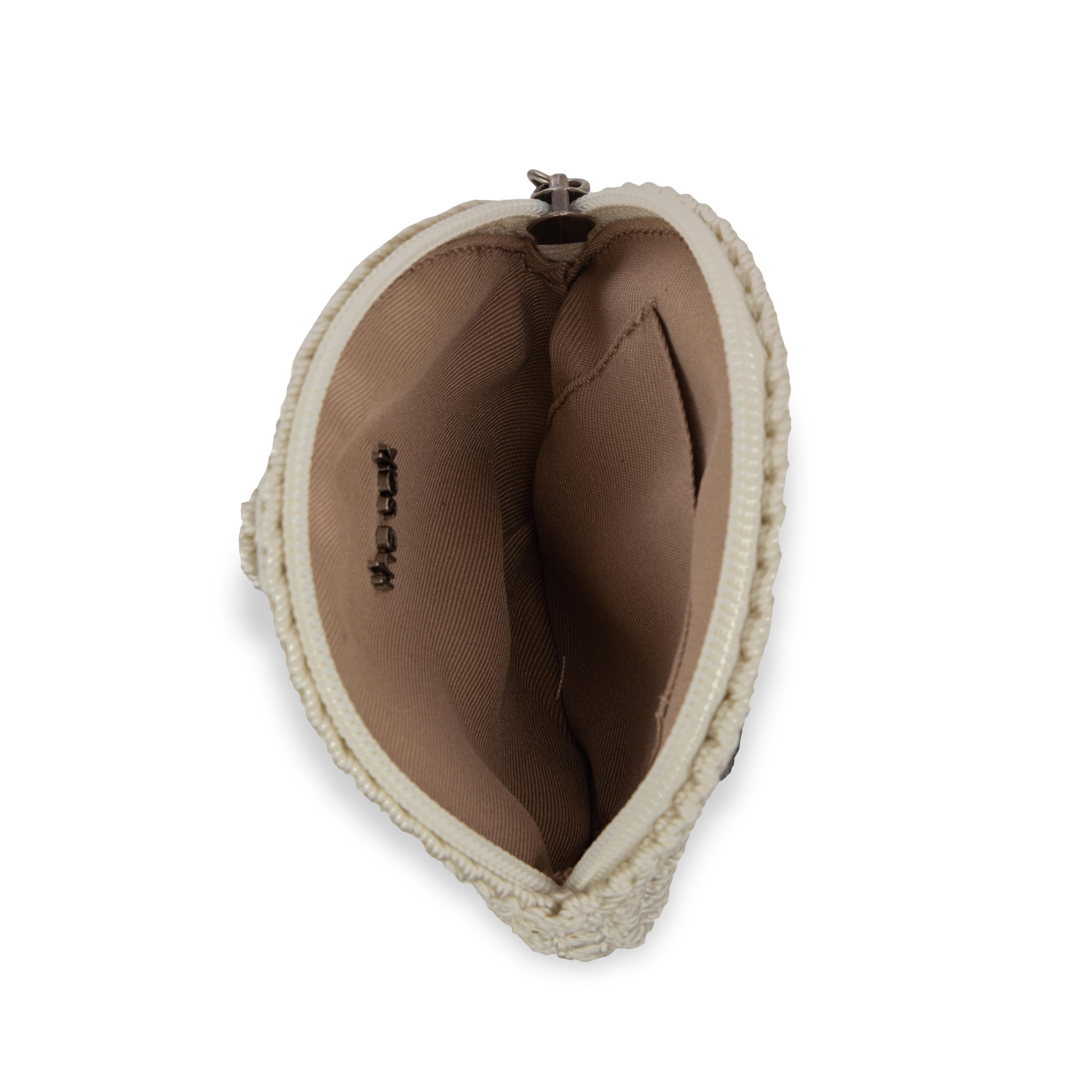 The Sak Circle Coin Pouch - Hand Crochet - Natural Black Heart