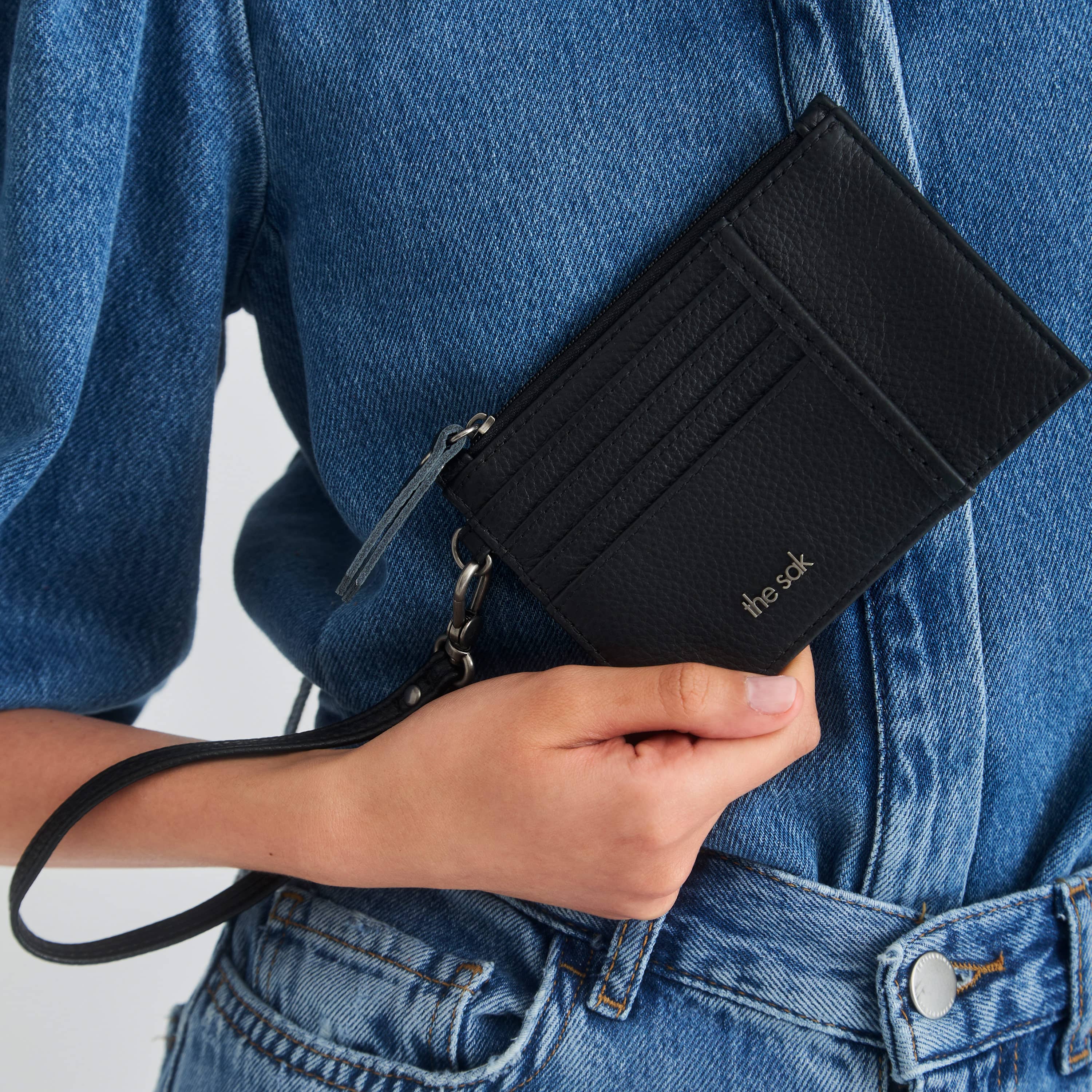 The Sak Iris Card Wristlet - Leather - Black