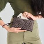The Sak Iris Smartphone Wallet - Hand Crochet - Mushroom Cozy Weave