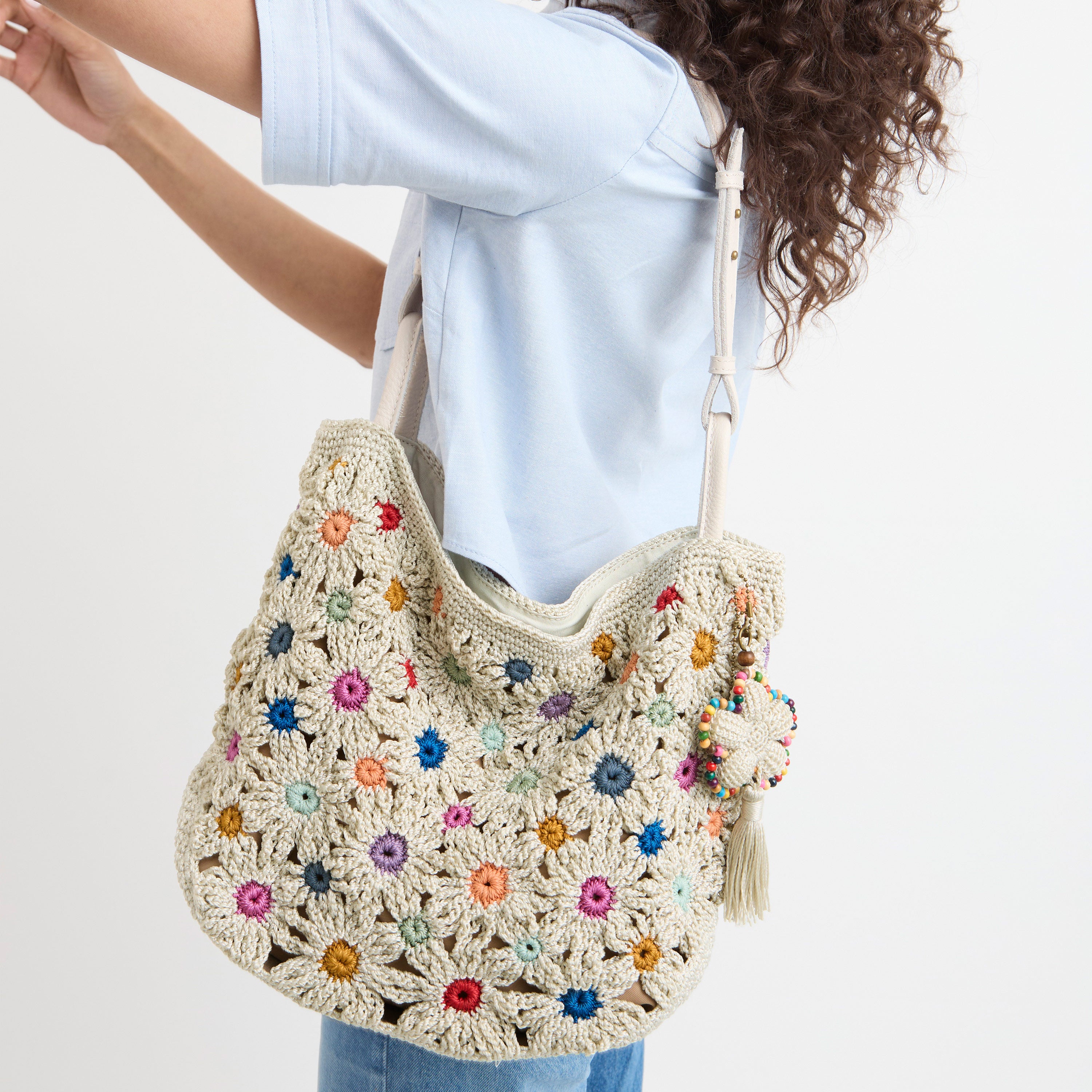 Los Feliz Medium Tote Bag in Natural Multi Flowers Crochet – The Sak