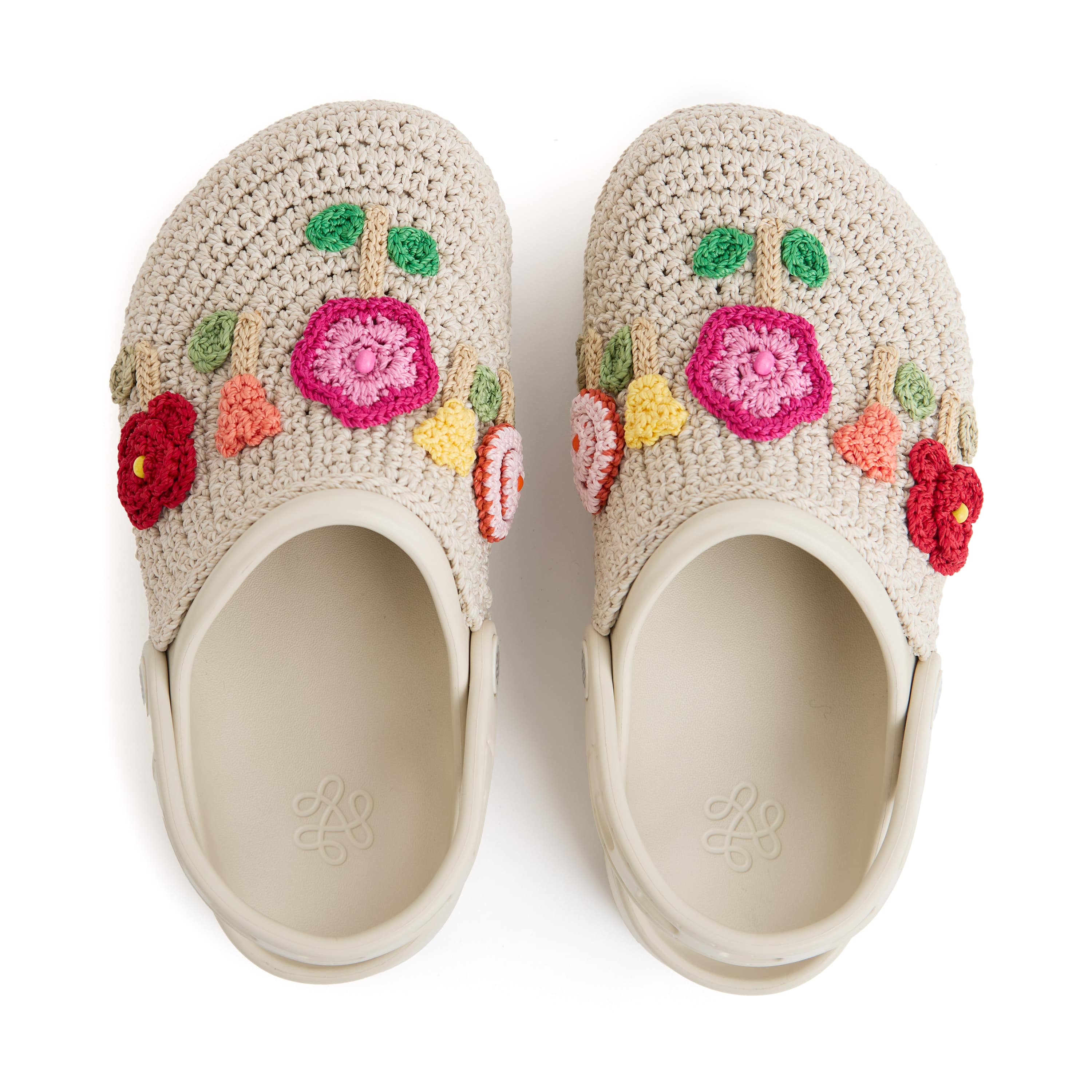 The Sak Bolo Eva Clog - Hand Crochet - Flower Ecru