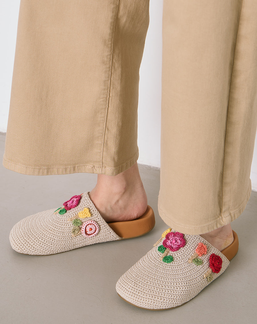 Darich サテンポーチバッグ SAX サックス リボン ロゴ DD 新品 Sustainable Crochet Bags, Crochet Clogs & Accessories | The Sak