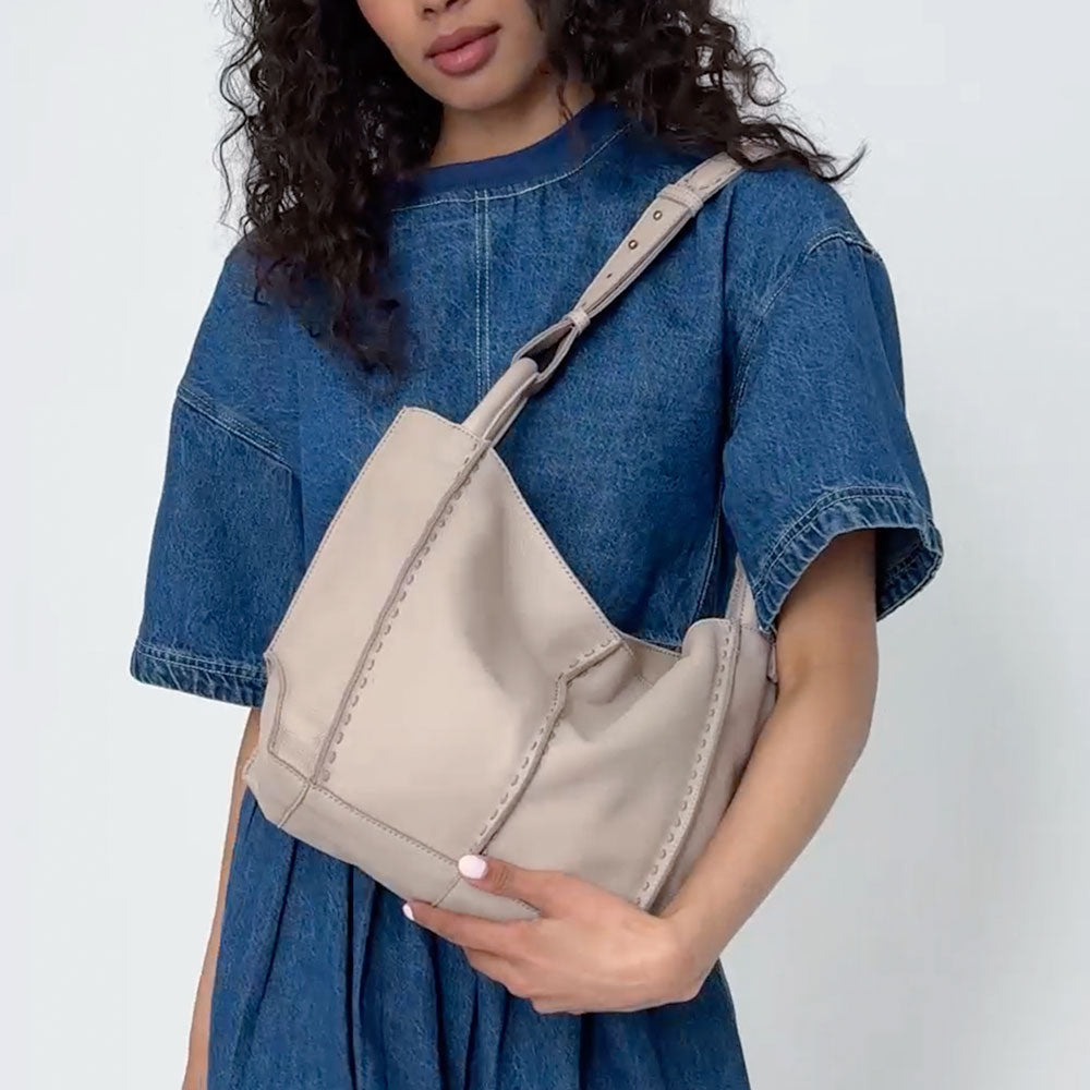 The Sak Los Feliz Medium Tote - Leather - Sand