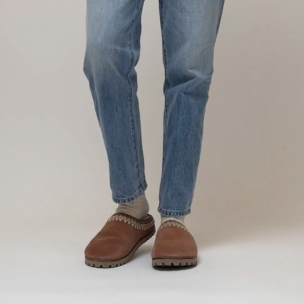 The Sak Bolinas Everyday Clog - Leather - Tobacco Shearling