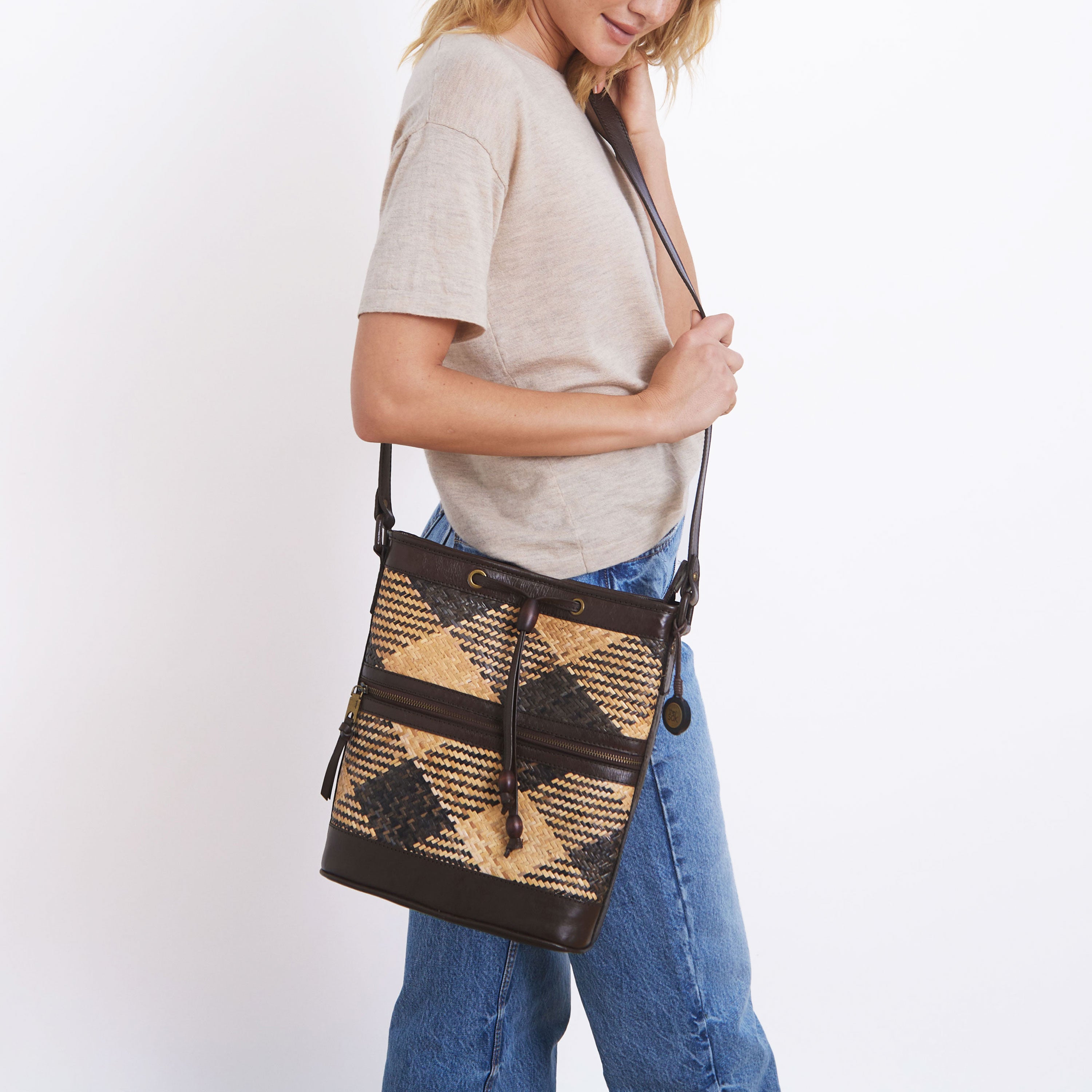 Cullom Trail Hair-On Hide Bucket Sling Bag In Black – Myra Bags